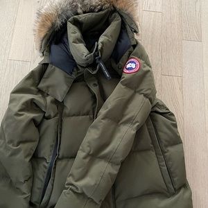 Slightly used Canada goose Wyndham parka